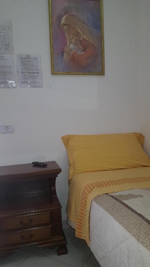 Al Fontanone Hotel Cecchina Kültér fotó